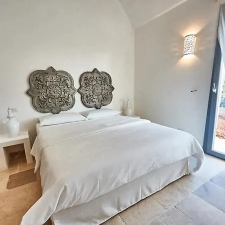 Borgo Trulli Falgheri Villa *