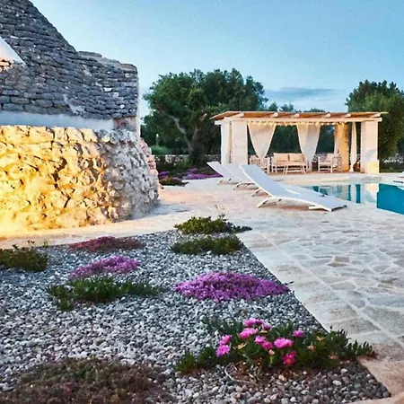 Borgo Trulli Falgheri Villa *
